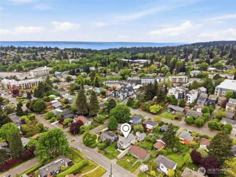 106 N 100th Street Seattle WA 98133