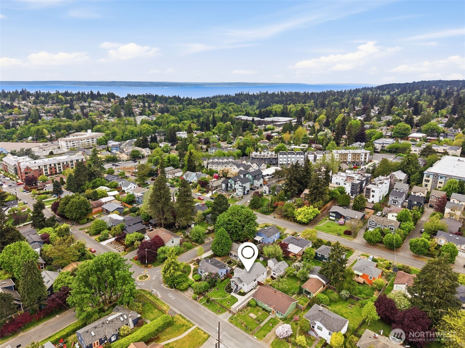 106 N 100th Street Seattle WA 98133