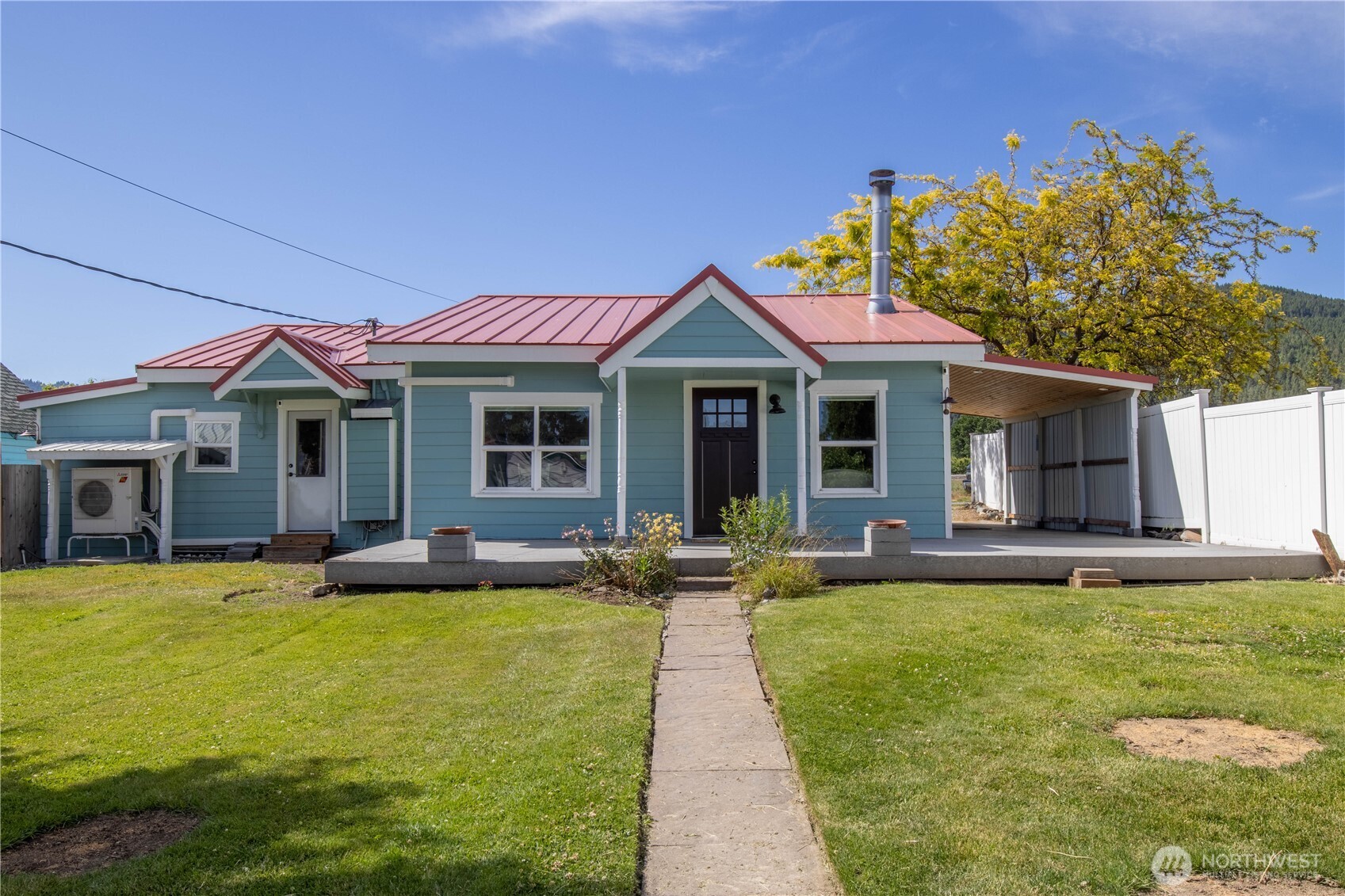 8425 Dorn Street Dryden WA 98821