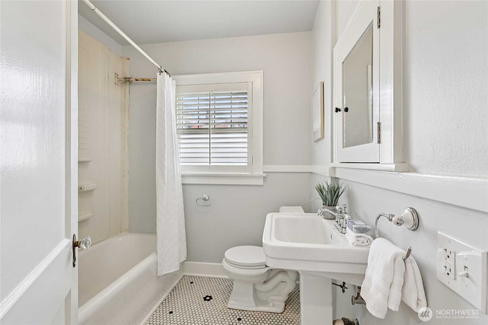 1911 12th Avenue S Seattle WA 98144
