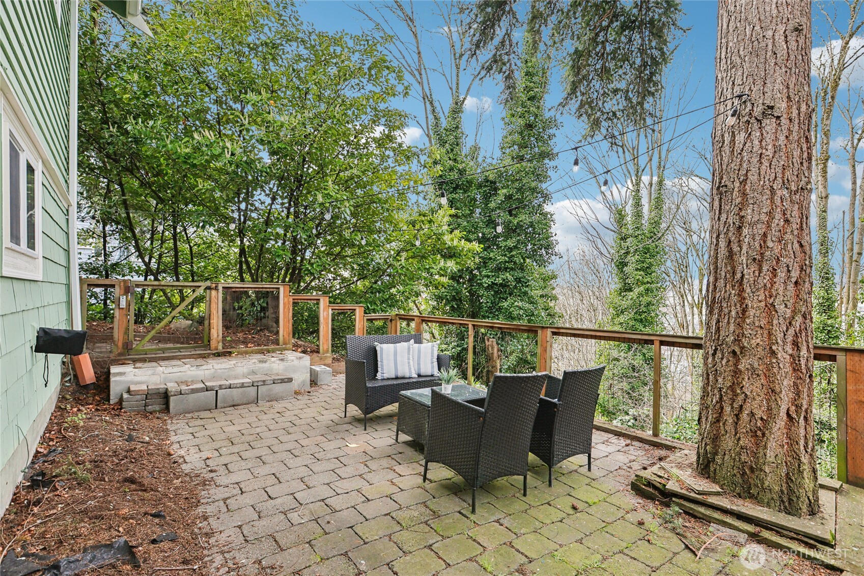 1911 12th Avenue S Seattle WA 98144