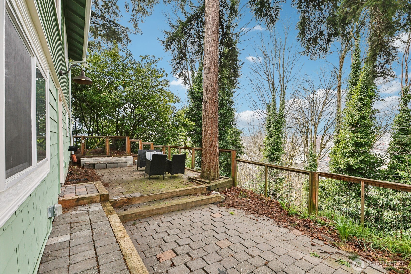 1911 12th Avenue S Seattle WA 98144