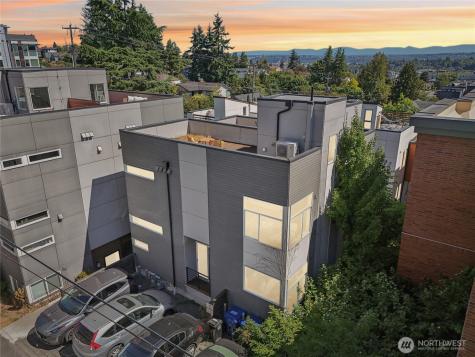 4109 SW Oregon Street Seattle WA 98116