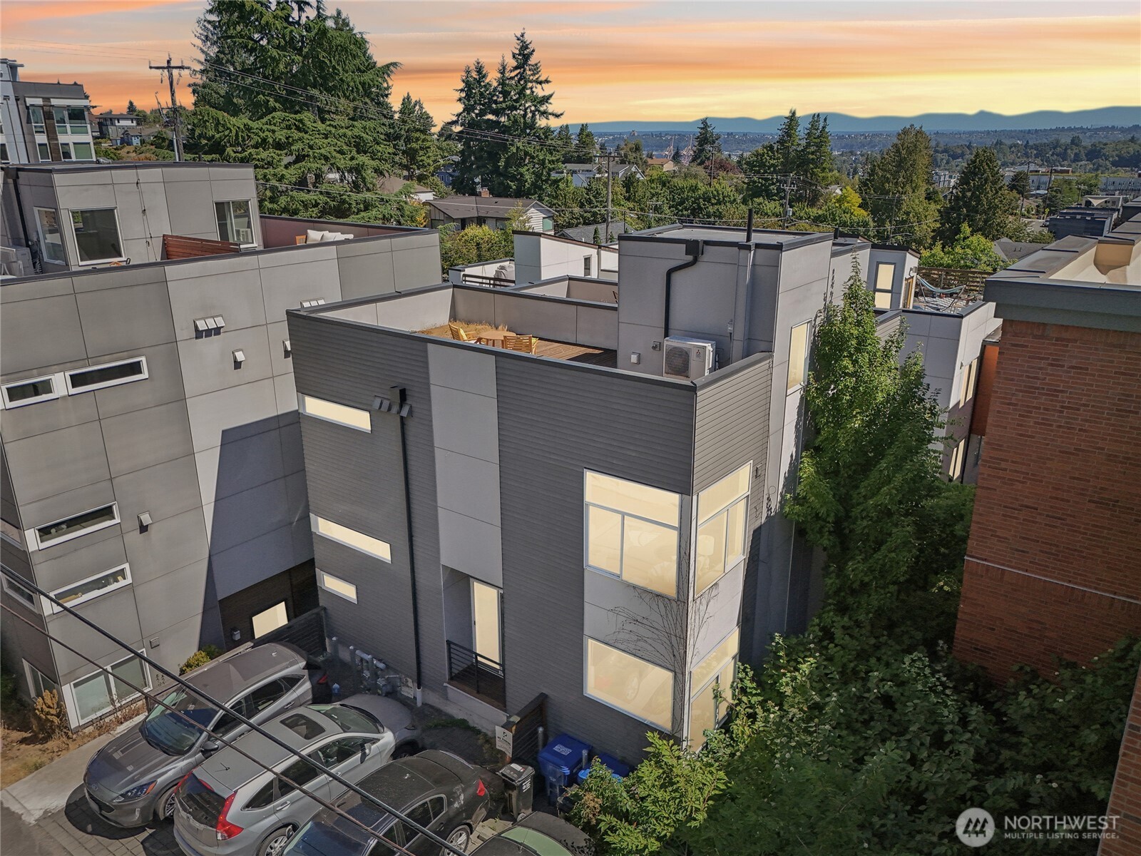 4109 SW Oregon Street Seattle WA 98116
