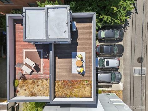4109 SW Oregon Street Seattle WA 98116