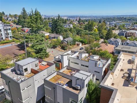 4109 SW Oregon Street Seattle WA 98116