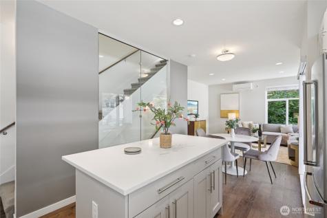 4109 SW Oregon Street Seattle WA 98116