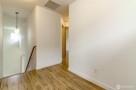 14810 68th Avenue E Puyallup WA 98375