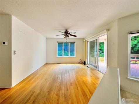 129 Ne Clearview Lane Bremerton WA 98310