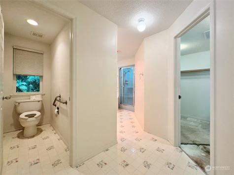 129 Ne Clearview Lane Bremerton WA 98310