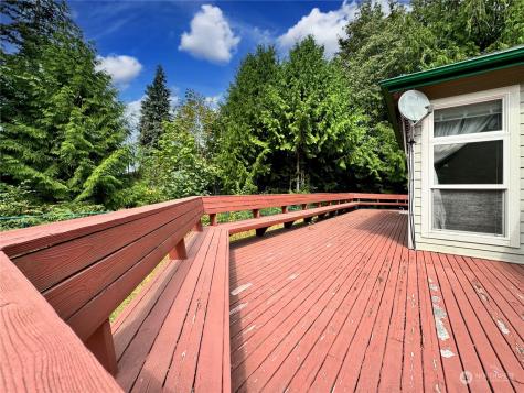 129 Ne Clearview Lane Bremerton WA 98310