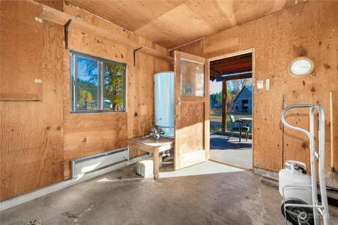 81 Middle Fork Lane Cle Elum WA 98922