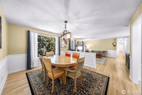 20714 NE 43rd Street Sammamish WA 98074
