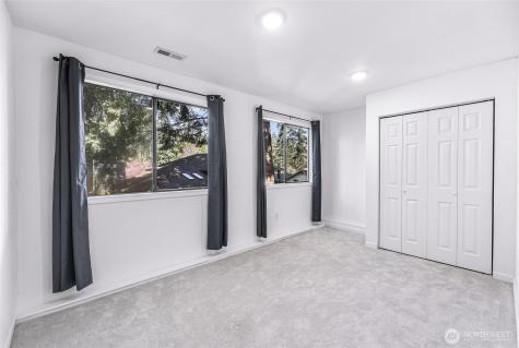 20714 NE 43rd Street Sammamish WA 98074