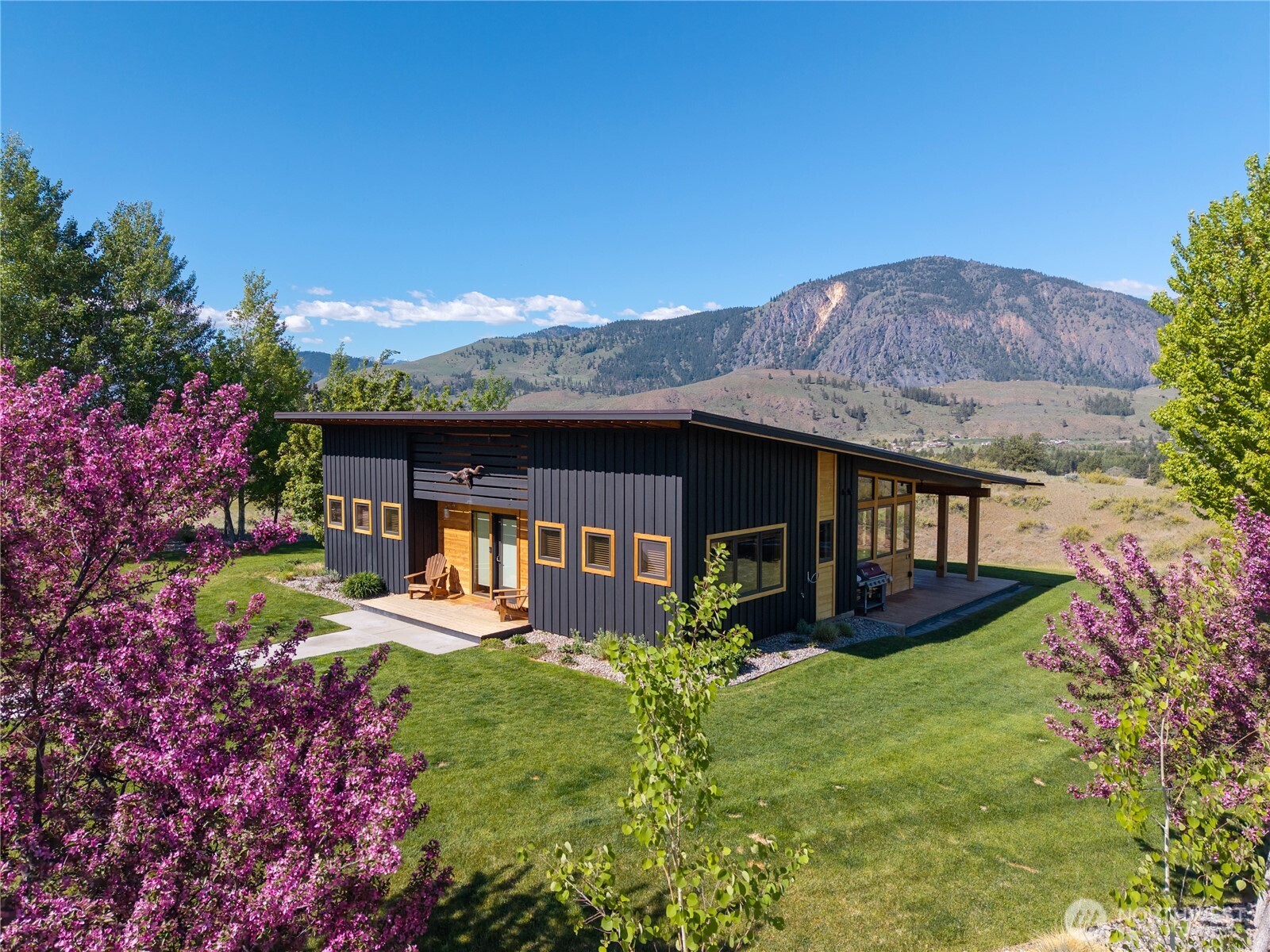 48 Thurlow Road Twisp WA 98856