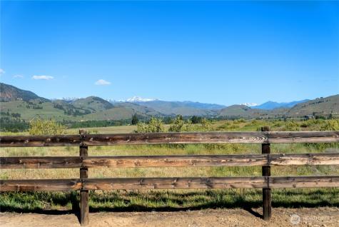 48 Thurlow Road Twisp WA 98856