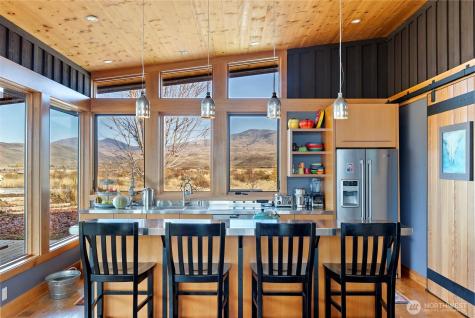 48 Thurlow Road Twisp WA 98856