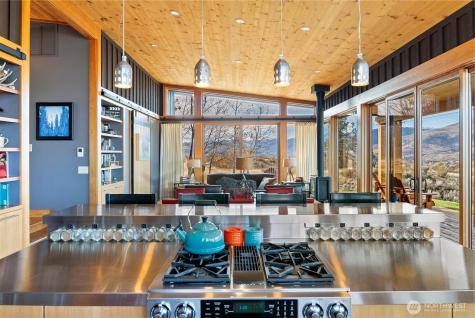 48 Thurlow Road Twisp WA 98856