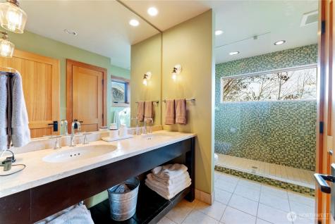 48 Thurlow Road Twisp WA 98856