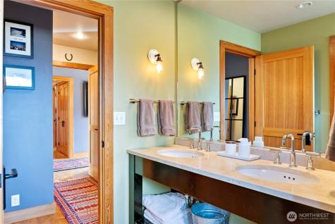 48 Thurlow Road Twisp WA 98856