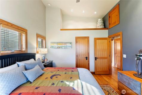 48 Thurlow Road Twisp WA 98856
