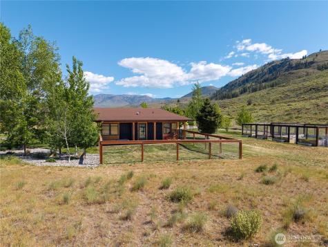 48 Thurlow Road Twisp WA 98856