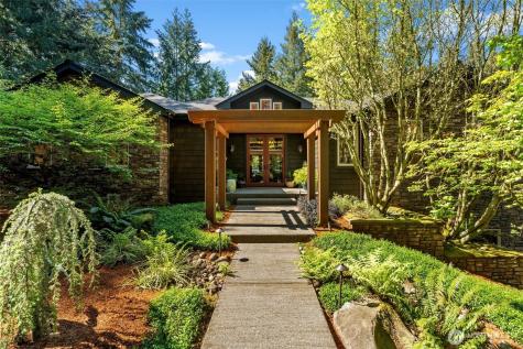5618 Old Stump Drive NW Gig Harbor WA 98332