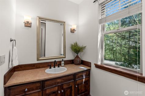 5618 Old Stump Drive NW Gig Harbor WA 98332