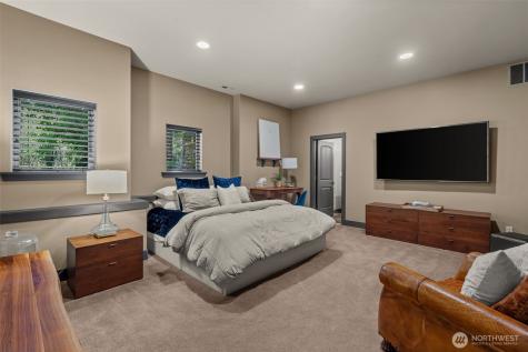 5618 Old Stump Drive NW Gig Harbor WA 98332