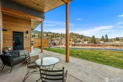 34 Steelhead Lane Dryden WA 98821