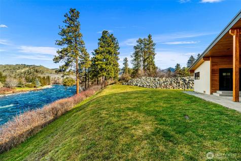 34 Steelhead Lane Dryden WA 98821