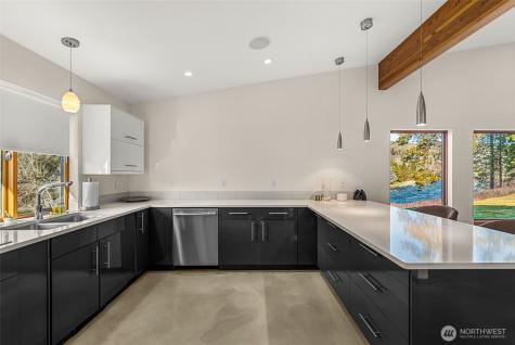 34 Steelhead Lane Dryden WA 98821