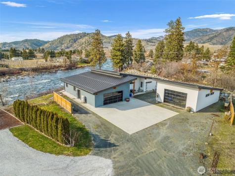 34 Steelhead Lane Dryden WA 98821