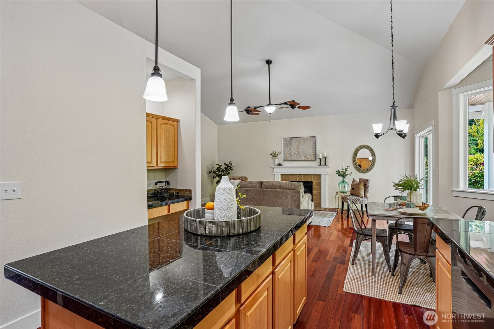 1043 Potlatch Drive Fox Island WA 98333