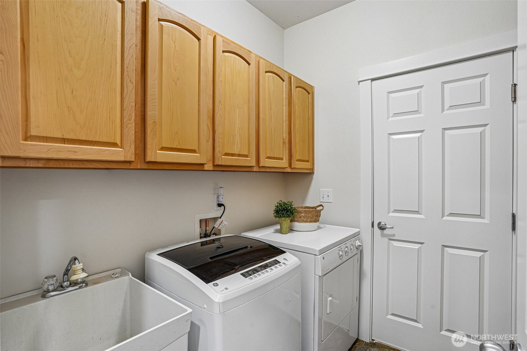 1043 Potlatch Drive Fox Island WA 98333