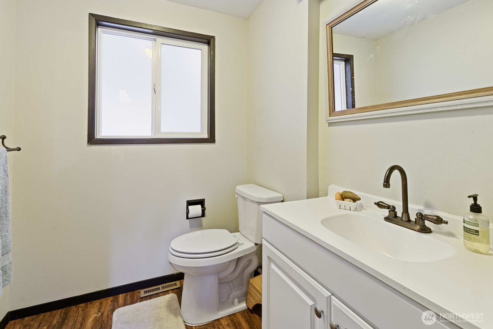 603 Shelter Bay Drive La Conner WA 98257