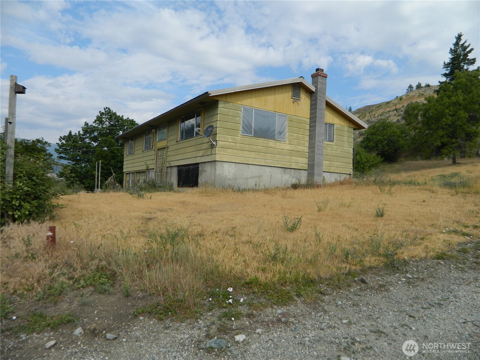 1003 Loomis Oroville Road Tonasket WA 98855