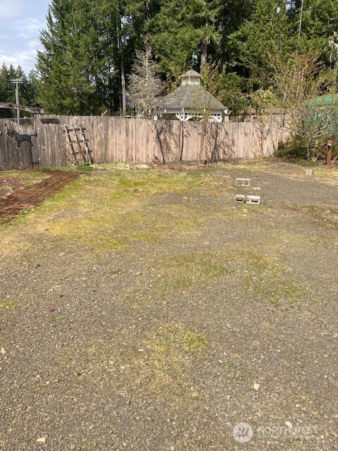 301 N Chinook Drive Hoodsport WA 98548