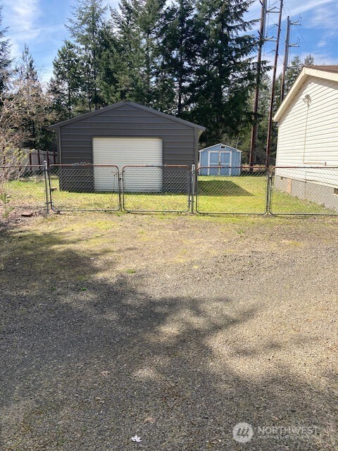 301 N Chinook Drive Hoodsport WA 98548