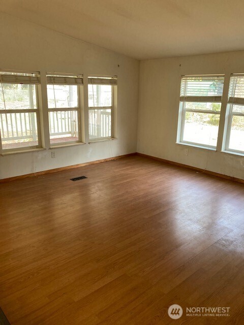 301 N Chinook Drive Hoodsport WA 98548
