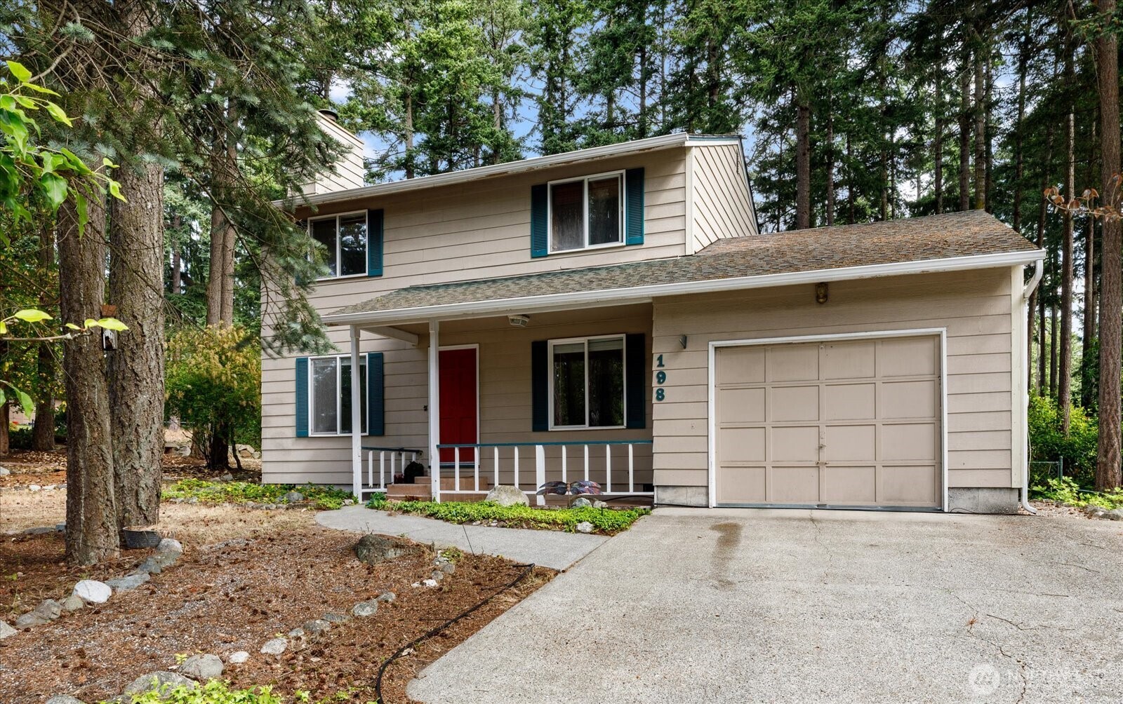 198 NW Columbia Drive Oak Harbor WA 98277