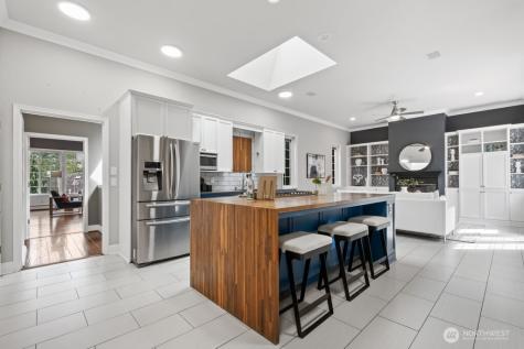 17247 SE 54th Place Bellevue WA 98006