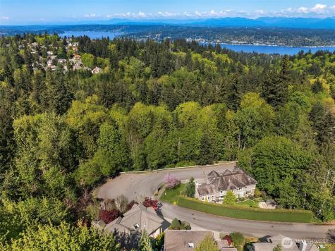 17247 SE 54th Place Bellevue WA 98006