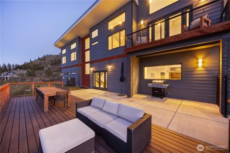 328 Quail Run Road Chelan WA 98816