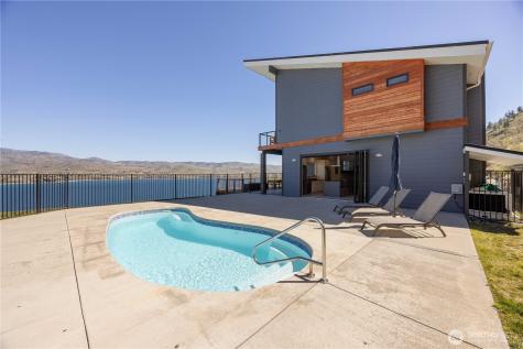 328 Quail Run Road Chelan WA 98816