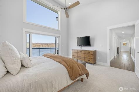 328 Quail Run Road Chelan WA 98816