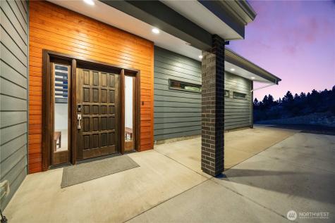 328 Quail Run Road Chelan WA 98816
