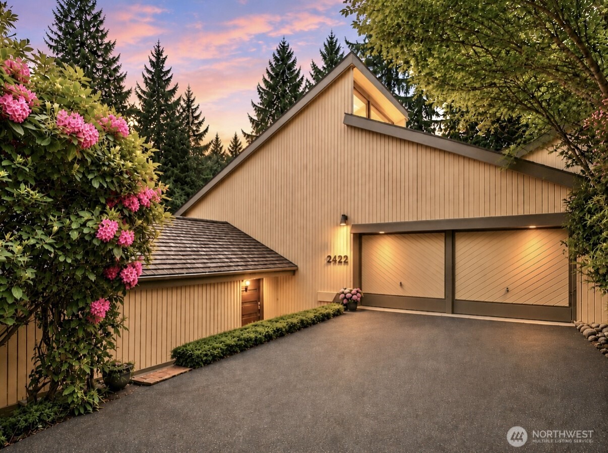 2422 Sahalee Drive W Sammamish WA 98074
