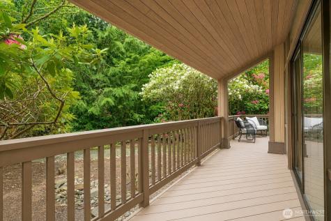 2422 Sahalee Drive W Sammamish WA 98074
