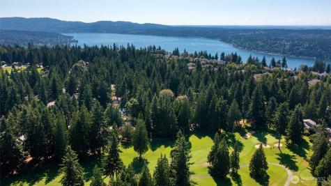 2422 Sahalee Drive W Sammamish WA 98074